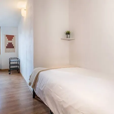 32ara1086 - 3 Bedrooms Barcelona
