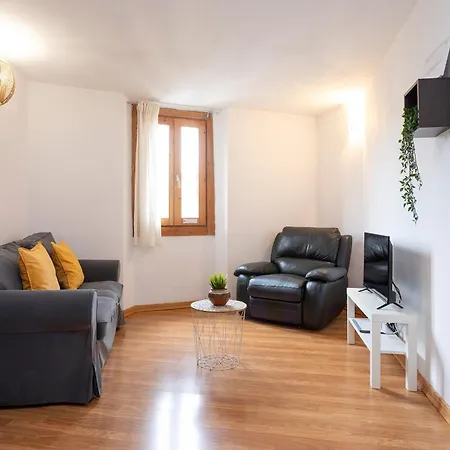 Apartment 32ara1086 - Newly Refurbished 3br Flat
