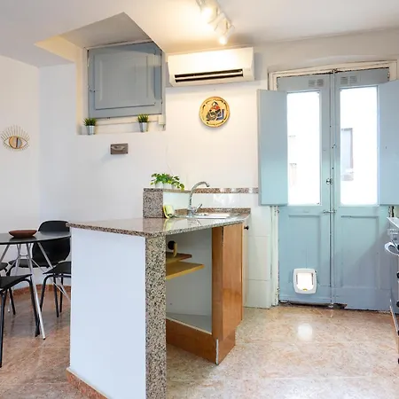 32ara1086 - Newly Refurbished 3br Flat