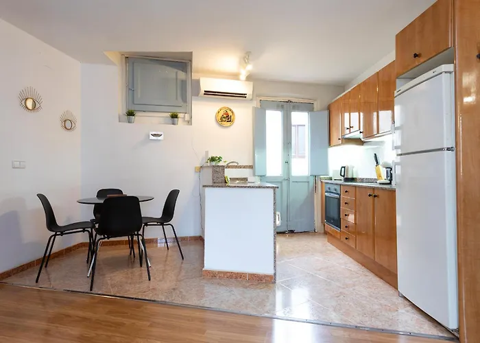 32ara1086 - Newly Refurbished 3br Flat Apartment *